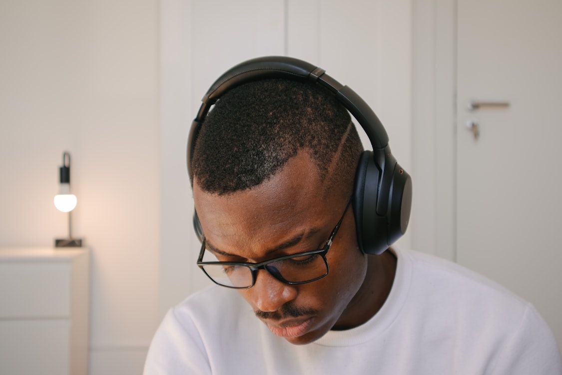 Harnessing the Power of Deep Listening: Deep Listening Benefits Explained for Better Relationships